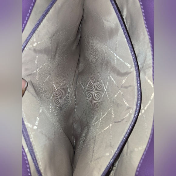 NWOT Michael Kors Voyager Large Color Block Signature Logo Shoulder Bag - Picture 12 of 15